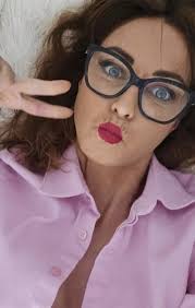 My name is Hannah , I live near you. Will you accept me? 💛📍