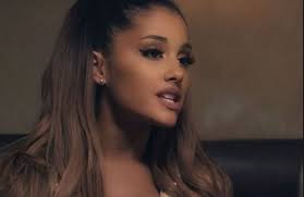 Pak javë pas ndarjes, Ariana Grande fejohet papritur