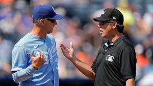 Barksdale, Hoye, Iassogna and Porter will be the umpire crew chiefs for  Wild Card Series