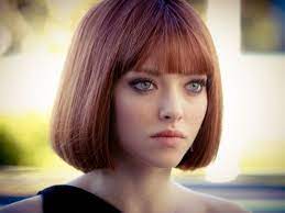 Amanda Seyfried In New Movie In Time Love The Color Love The Bangs Amanda Seyfried Hair Short Hair Styles Hairstyle