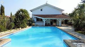 Vente Maison Villa La Teste De Buch Port Du Rocher Villa Contemporaine Recente Avec Piscine Coldwell Banker Piscine Villa Contemporaine Piscine A Vendre