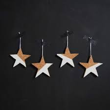 If you are looking to make some of the best holiday decor around, think diy christmas decorations this year. 13 Cool Diy Modern Christmas Decorations Shelterness