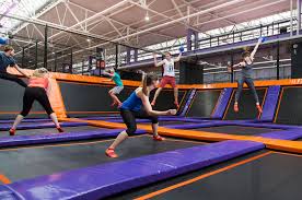 Exclusives friday night flight special im superfly düsseldorf. Mega Trend Trampolinhallen Parks In Ihrer Nahe