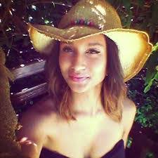 Simone Biggs's Instagram, Twitter & Facebook