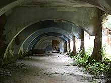 Poslove lokalne samouprave i uprave iz djelokruga grada kao i poslove uprave koje su viši nivoi vlasti prenijeli na grad, obavljaju gradske službe za upravu i druge službe na način utvrđen zakonom ili drugim propisima. Srebrenica Wikipedia