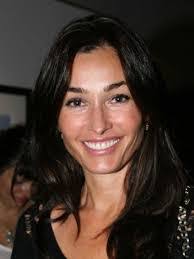 Dara Tomanovich's Instagram, Twitter & Facebook