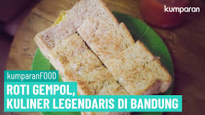 Hingga kini, ada 43 jenis menu roti bakar yang bisa menjadi pilihan. Review Menikmati Sajian Roti Gandum Bakar Di Roti Gempol Bandung Kumparan Com
