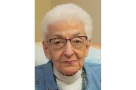 Helen Reuss Obituary (1933