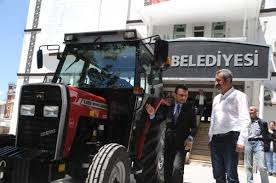 Yüksek teknoloji standartlarına sahip ultrason taraması eşliğinde gerekli hassas değerlendirmenin yapılarak. Dunya Ciftciler Gunu Nde Tunceli Belediyesi Ne Traktor Hediye Edildi Son Dakika