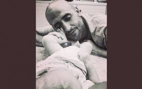 O ator paulo gustavo foi homenageado por cantores, humoristas e atores. Paulo Gustavo Aparece Pela Primeira Vez Com Um Dos Filhos Gemeos No Instagram Rdnews Portal De Noticias De Mt