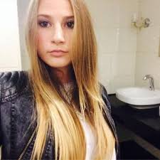 Dora Herman (@dora_herman)