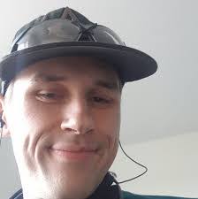 Robin Lieber's Instagram, Twitter & Facebook