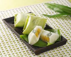 Maybe you would like to learn more about one of these? 7 Kue Tradisional Yang Dibungkus Daun Pisang Enak Banget Sih Ini