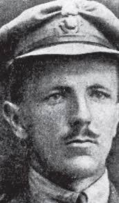 Edward Tait's Instagram, Twitter & Facebook