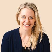 Dena Belisle's Instagram, Twitter & Facebook