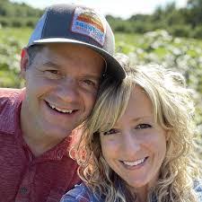 Douglas Wilmot's Instagram, Twitter & Facebook