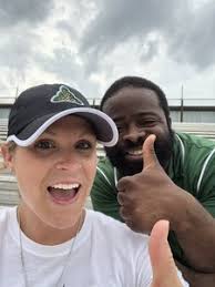 Randi Beatty's Instagram, Twitter & Facebook