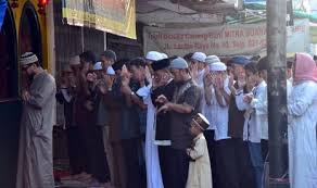 Pemasangan kain penutup kepala di bagian belakang topeng bujang ganong ini cukup mudah. Jejak Muslim Tionghoa Dalam Penyebaran Islam Di Nusantara Republika Online