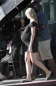 Biggest Pregnant Tummy Ever Award Purseblog
