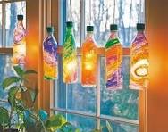 Upcycling plastic bottles with paint and string