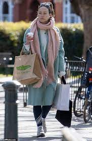 Actress and activist olivia wilde is a modern day renaissance woman, starring in many acclaimed film productions, while 2022 oscar predictions: Talk Of The Town Is Olivia Still Wilde About Young Harry Styles Todayuknews
