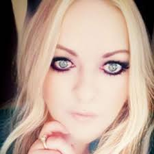 Sonja Paris's Instagram, Twitter & Facebook