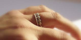 Gold Filled Daisy Chain Stackable Wedding Ring Gold Dotted Band Gold Engagement Ring Flo Stackable Rings Wedding Round Diamond Engagement Rings Gold Rings