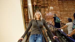 The subversive comic is the only woman to ever succeed in lucrative late night television, where. Chelsea Handler Relaxes In An Unlikely Place Trump Tower The New York Times