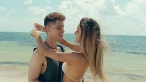 Una fuente cercana a danna paola declaró en tvynovelas que la actriz de élite y alex hoyer tienen tres meses de relación amorosa. Danna Paola Y Alex Hoyer Nuevo Romance O Solo Un Rumor