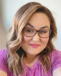 Yesterday, I celebrated my 33rd birthday! 😳 Birthdays always make me want  to reflect