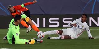 Realmadridhoy muestra los titulares de última hora del real madrid. Real Madrid Hoy Confirma Positivo De Eder Militao Por Coronavirus Covid 19 Liga De Espana Futbolred