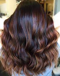 This will work best if you have chocolate brown hair, and the red highlights that you will choose are already bordering on the strawberry blonde. 60 Hairstyles Featuring Dark Brown Hair With Highlights Balayage Hair Hair Styles Auburn Balayage