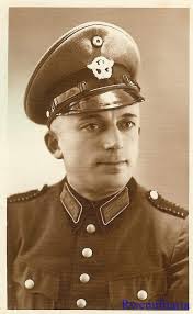 WW2 German, Soviet, Allied militaria, uniforms, awards, weapons history.  War relics forum