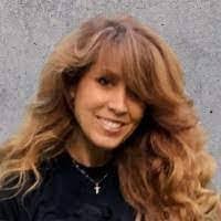 Beverly Raby's Instagram, Twitter & Facebook