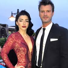 Uzun süredir birlikte olan kıvanç tatlıtuğ ve başak dizer, paris'teki türk büyükelçiliği'nde evlendi. Fuckyeahkivanc Tatlitug