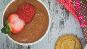 Recette Compote Aux Pommes Et Aux Fraises Plus Economique Que Celles En Sachet Cette Compote Aux Fruits Plaira Assur Recette Alimentation Recette Dessert