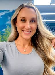 Alyssa Mueller's Instagram, Twitter & Facebook