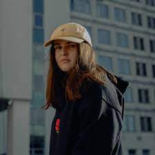 Alle songs von luna mit verlierer, tränenmeer und viele mehr. Luna Verlierer Chill N Bass Remix By The Unknown User