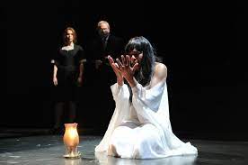Lady macbeth goes crazy because of what she and her husband, macbeth, did to duncan. Plot Lady Macbeth Goes Mad With Guilt Lady Macbeth Macbeth Lady