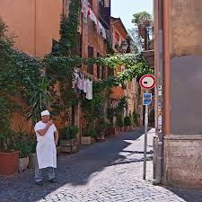 People And Alleyways Of Trastevere Trastevere Trastevere Rome Rome At Night