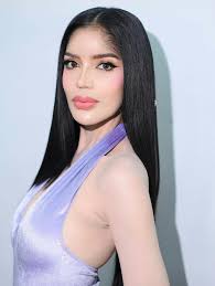 SHE'S GOT THAT GLOW ✨💜 @annepatricia_lorenzo22 @missinternationalqueen  @miqphilippinesofficial MAKEUP BY• Jobert Jonzy Albay Martin  @jobertjonzy_martin HAIR BY • Danrev Dela Cruz ACESSORIES• Kataw SHOES•  JOJO BRAGAIS Shoes