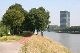 See full list on nl.wikipedia.org Fietspad Langs Het Amsterdam Rijnkanaal En Kantoor Rijkswaterstaat Papendorpsepad Mapio Net