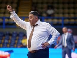 Ο μάκης γιατράς εξέφρασε την πεποίθηση πως ο ολυμπιακός θα αγωνίζεται τη νέα σεζόν στην α1 κατηγορία , ενώ μίλησε για τη φετινή προσπάθεια στον. Makhs Giatras To Fetino Martyrio Teleiwse Paizei Mpala Mono Toy Patra Goal