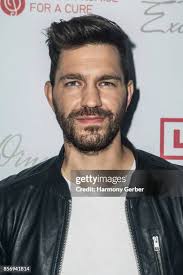 87 photos et images haute résolution de Tj Lux