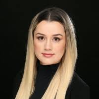 100+ perfiles de «Delaj»