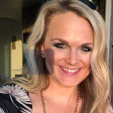 Candace Rich's Instagram, Twitter & Facebook