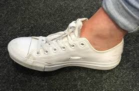 Here S What The 2 Holes On The Side Of Converse Are For Watch Video How To Lace Converse Shoe Laces Shoes
