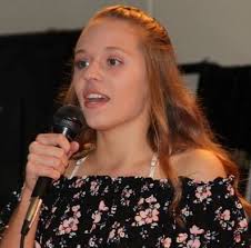 Kaylee Bailey's Instagram, Twitter & Facebook