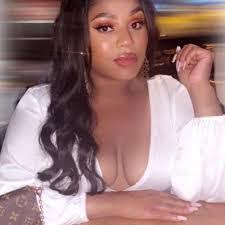 Adriana Nichole's Instagram, Twitter & Facebook