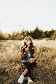 Wir lieben es, die träume unserer kunden wahr werden zu lassen! Fruhling Sommer Foto Inspiration Pusteblume Draussen Outdoor Portrat Shooting Idee Kreativ Low Budget Foto Inspiration Fotoposen Fotos